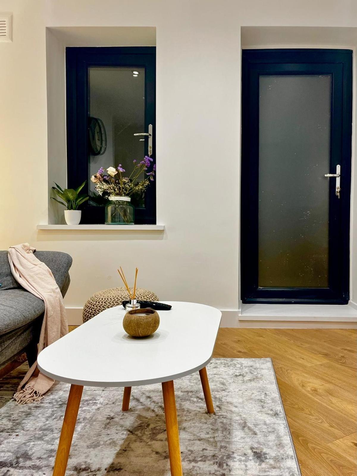 Cozy And Peaceful Apartment With Terrace In Hackney London Exterior photo
